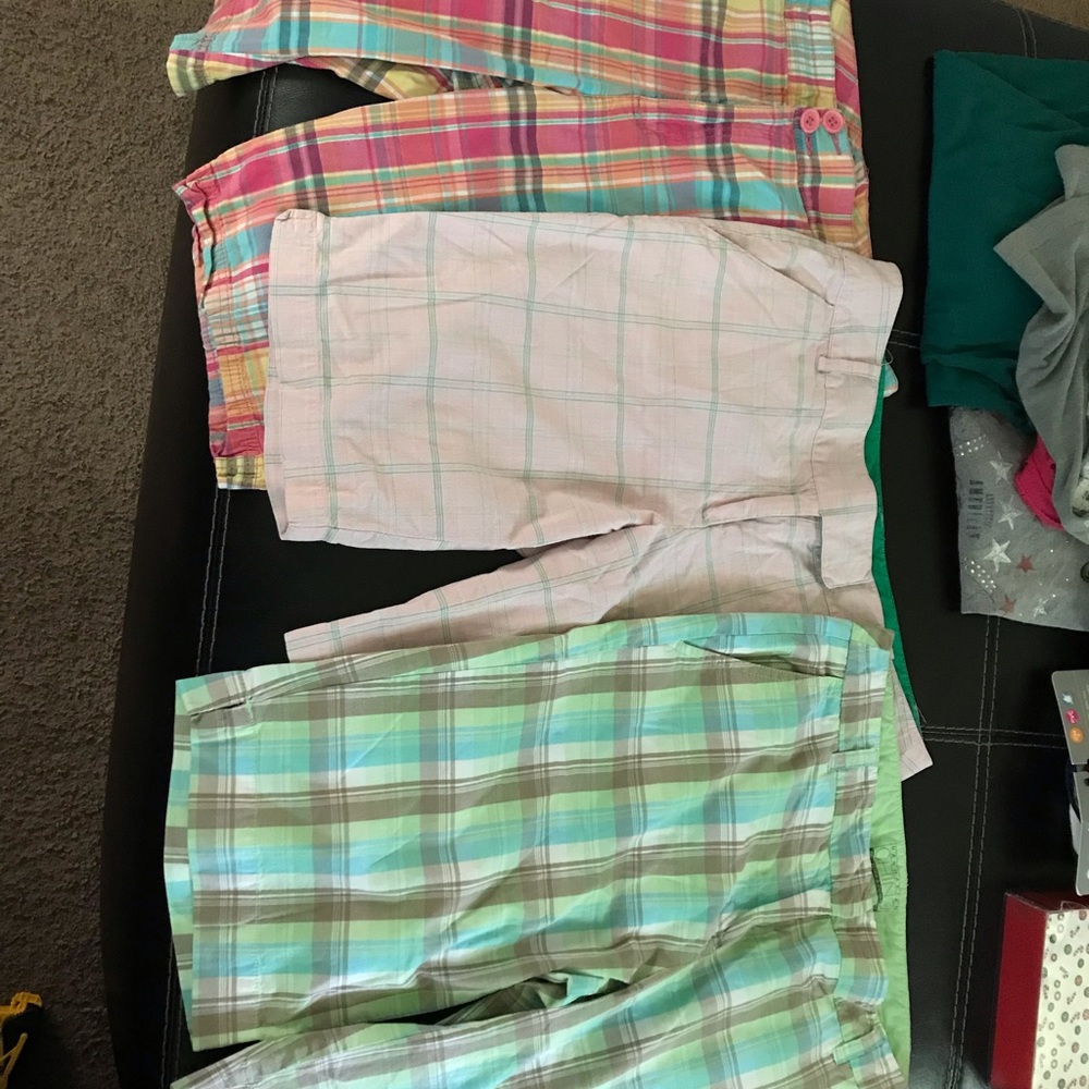 Shorts - Picture 2 of 6